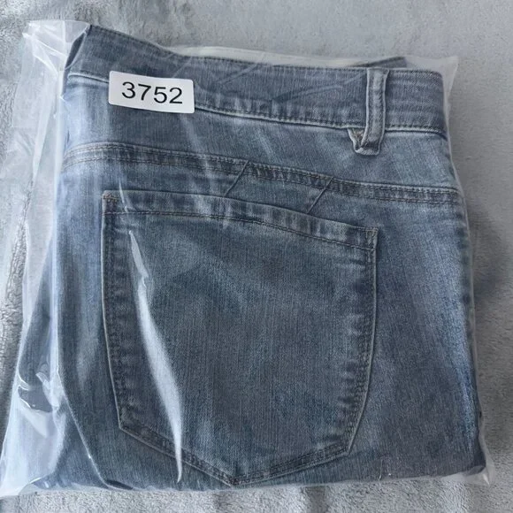 Democracy Ab Technology Jeans Bootcut Womens Size 14 Distressed Mid Rise Blue - Picture 11 of 11